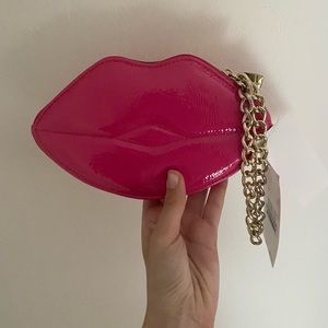 Betsey Johnson hot pink lips wristlet nwt